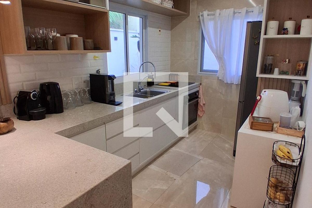 Casa à Venda - Mansões Santo Antônio, 3 Quartos,  200 m2 em , Campinas - sp | SoloBR