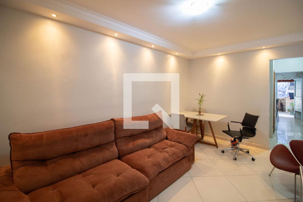 Casa, 2 quartos, 85 m² - Foto 1