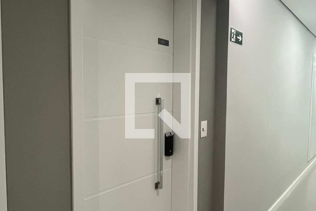 Apartamento à Venda - Bosque, 1 Quarto,  46 m2 em , Campinas - sp | SoloBR