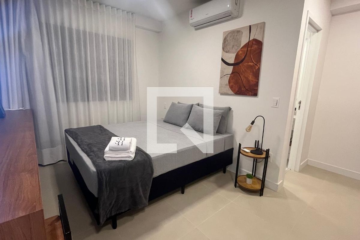 Apartamento à Venda - Bosque, 1 Quarto,  46 m2 em , Campinas - sp | SoloBR