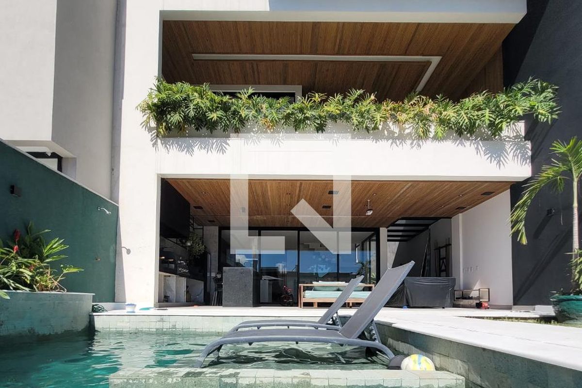 Casa, 3 quartos, 380 m² - Foto 1
