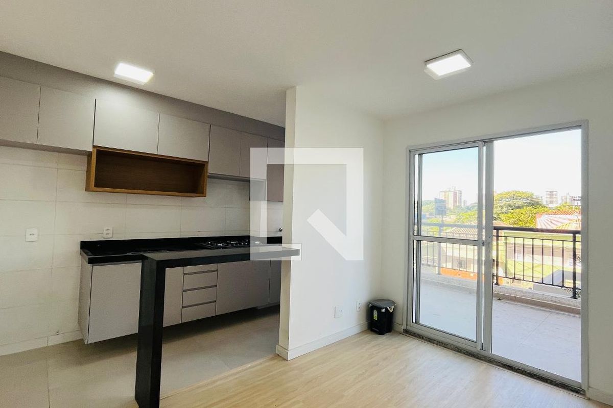 Apartamento à Venda - Centro, 2 Quartos,  80 m2 em , Campinas - sp | SoloBR