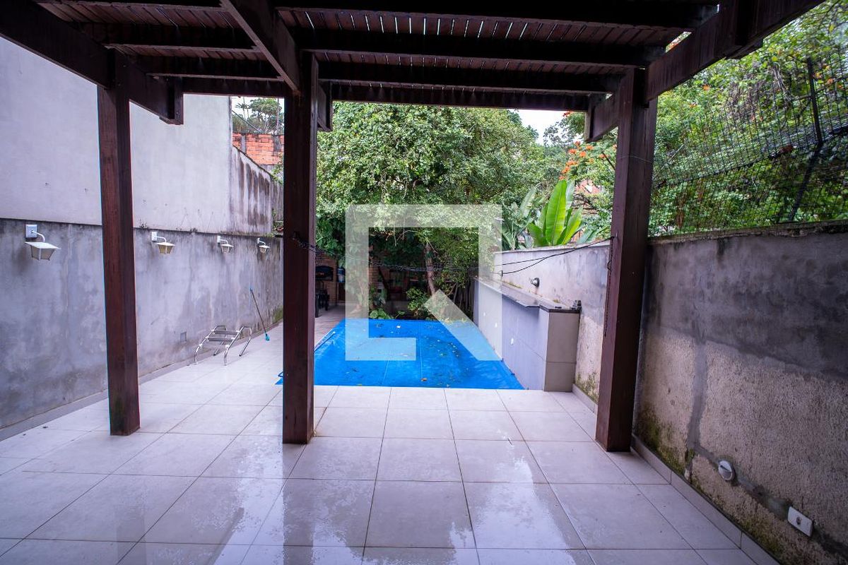 Casa, 4 quartos, 250 m² - Foto 54