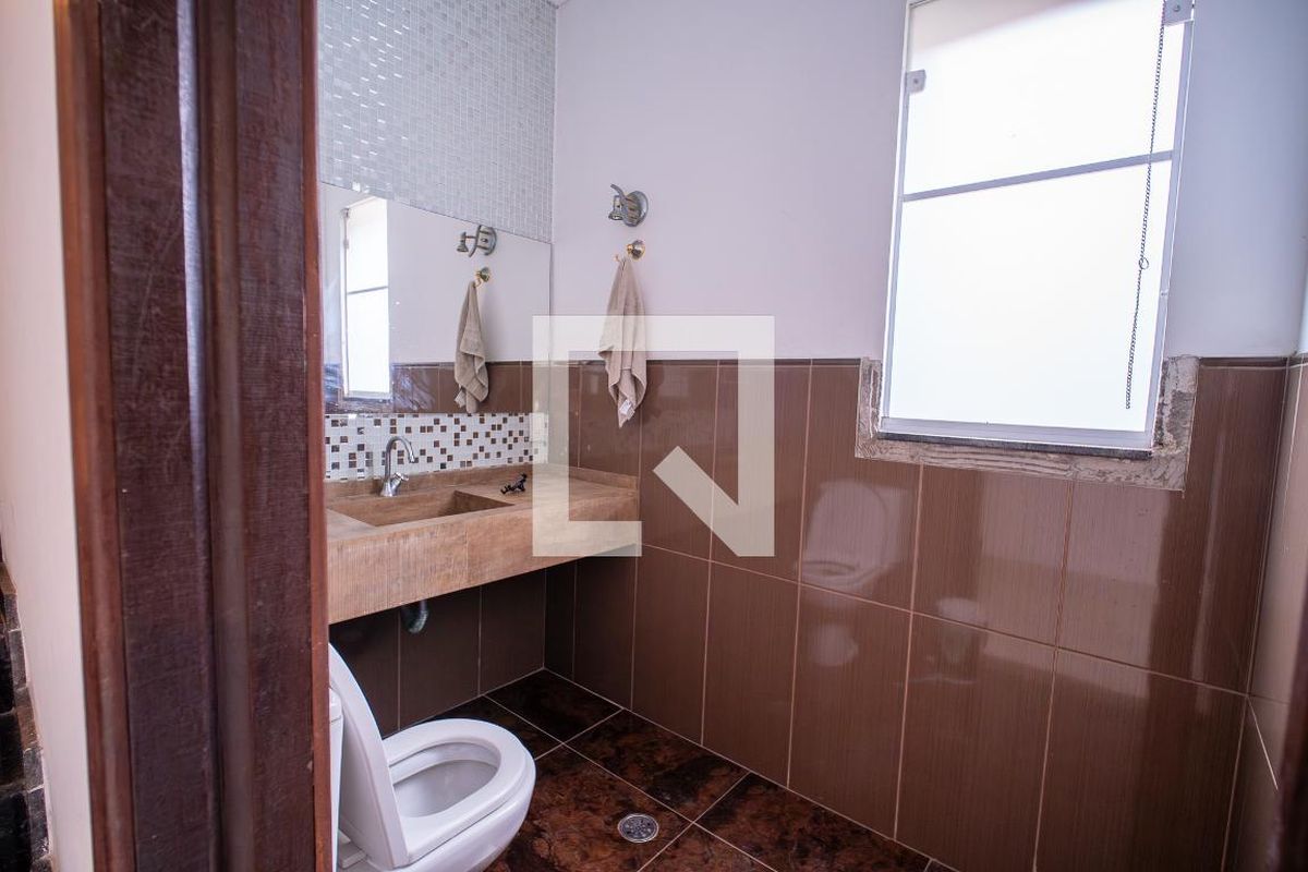 Casa, 4 quartos, 250 m² - Foto 33