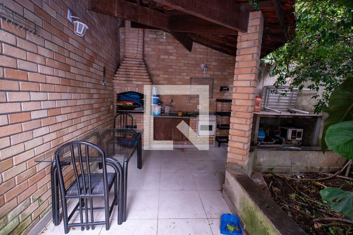 Casa, 4 quartos, 250 m² - Foto 57