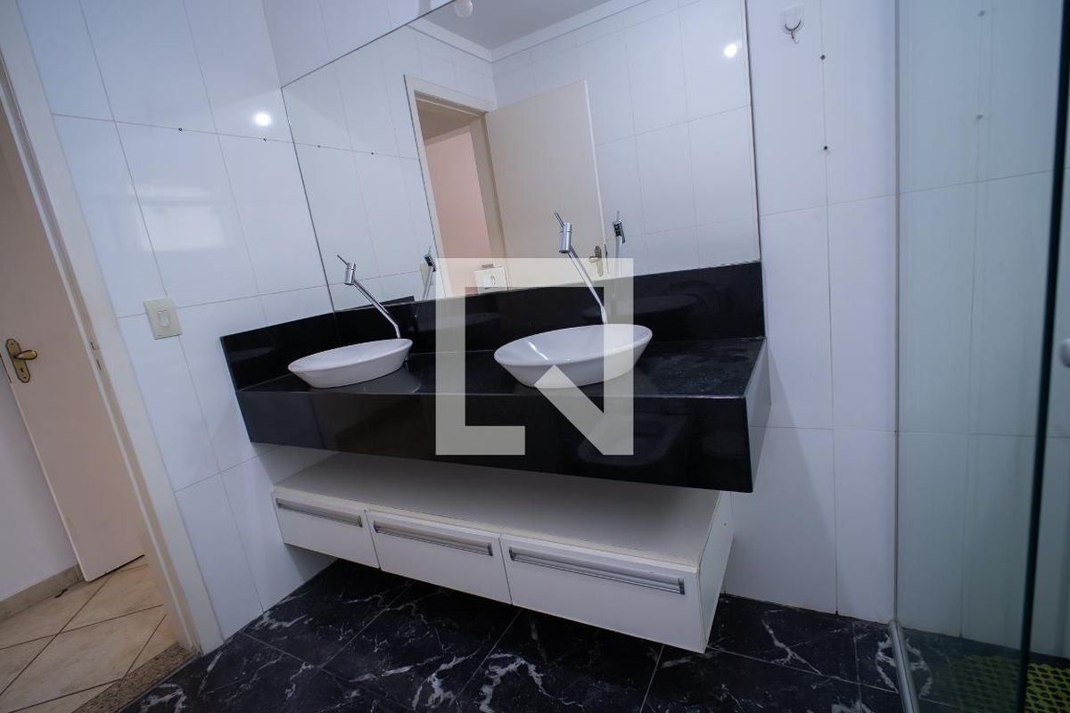Casa, 4 quartos, 250 m² - Foto 25
