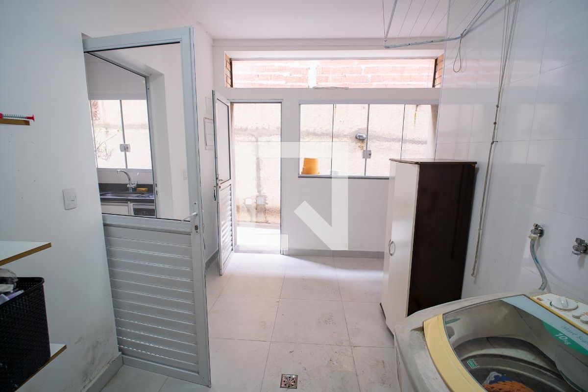 Casa, 4 quartos, 250 m² - Foto 46