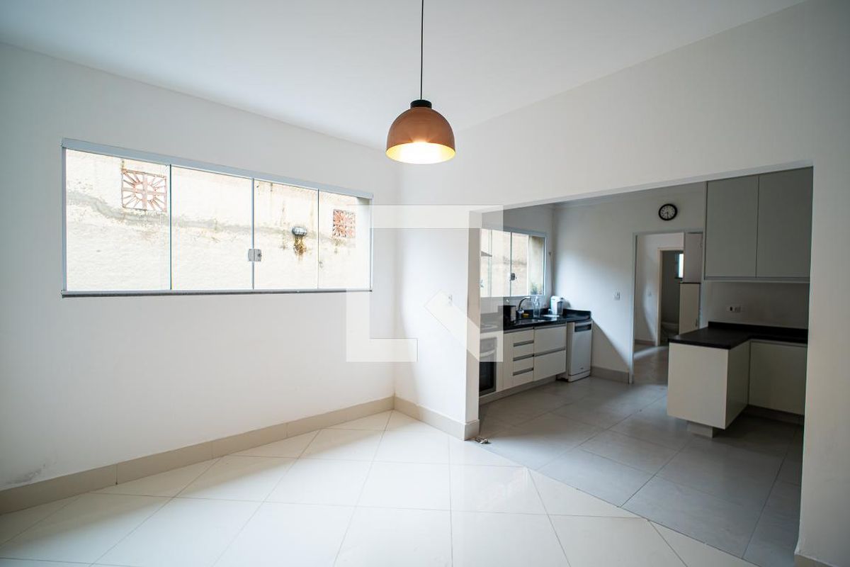 Casa, 4 quartos, 250 m² - Foto 37
