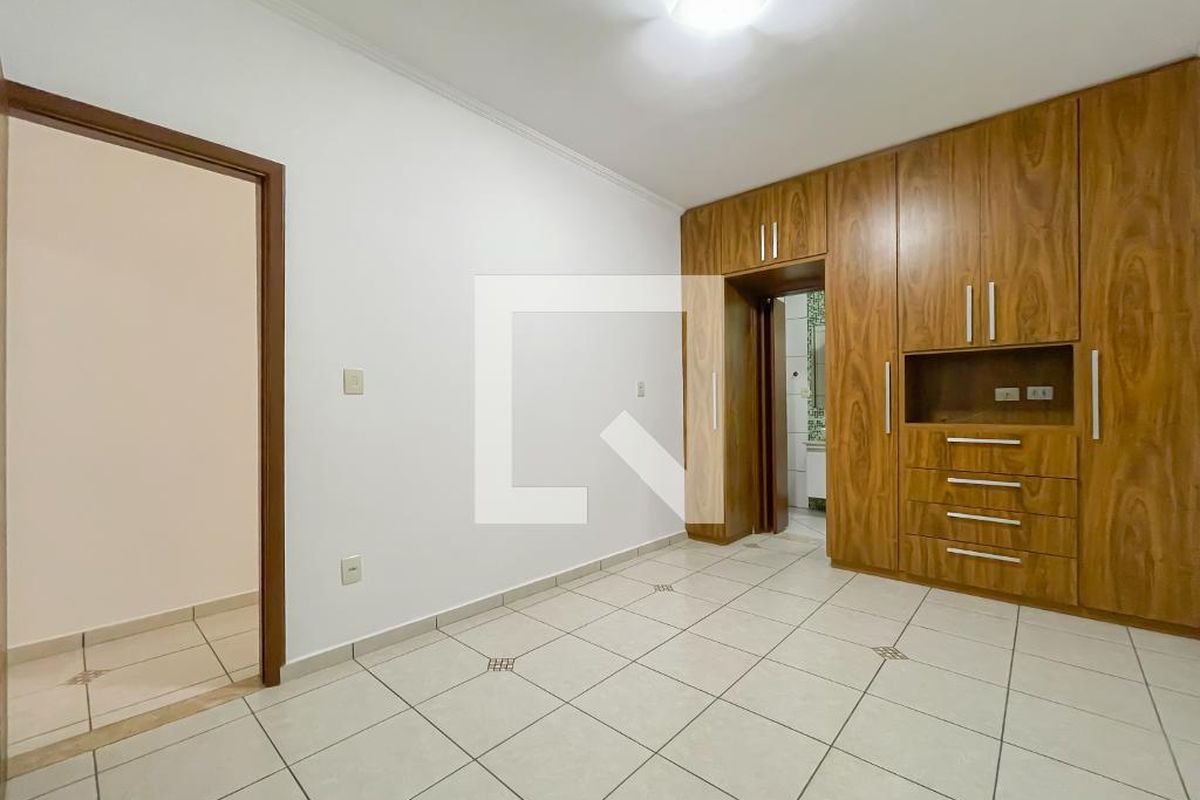 Casa, 2 quartos, 200 m² - Foto 19