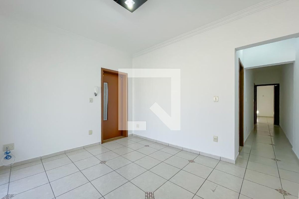 Casa, 2 quartos, 200 m² - Foto 3