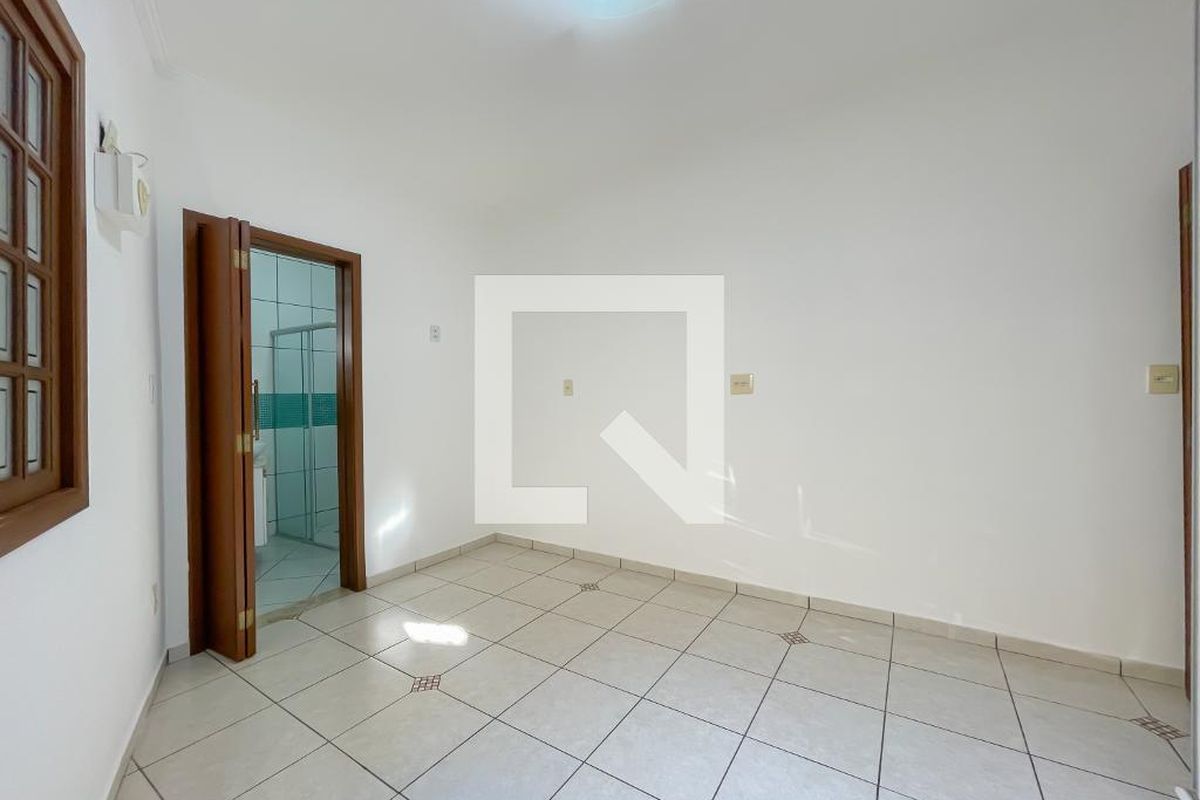 Casa, 2 quartos, 200 m² - Foto 12