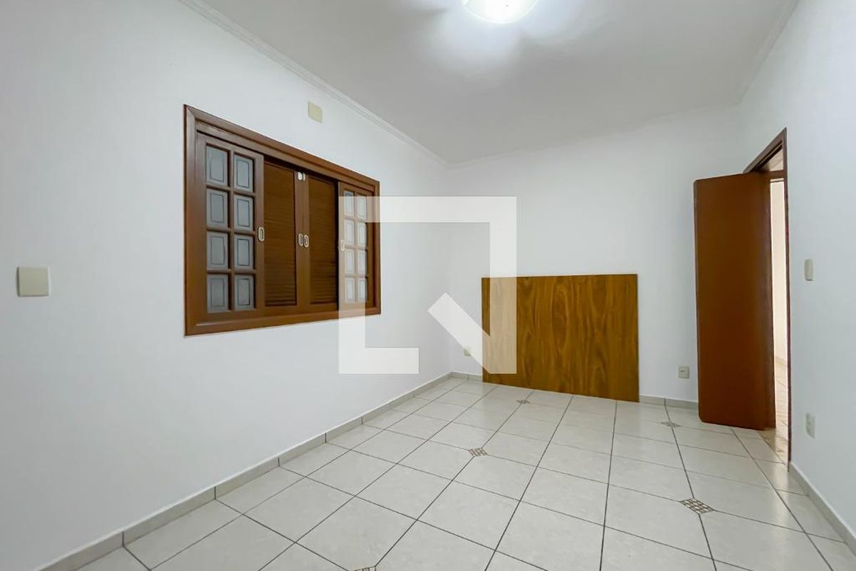 Casa, 2 quartos, 200 m² - Foto 20