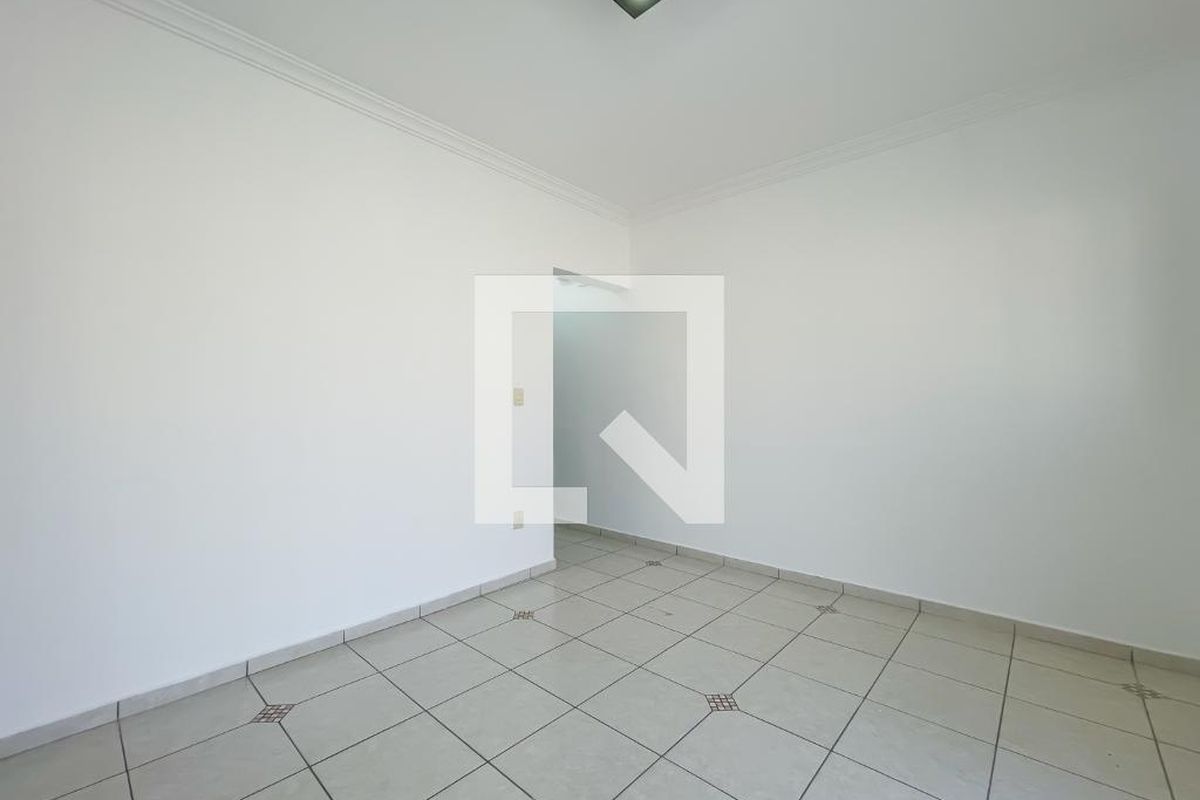 Casa, 2 quartos, 200 m² - Foto 4