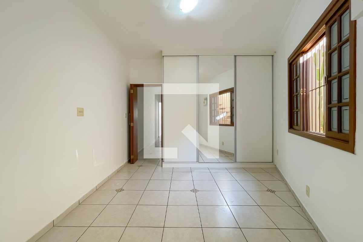 Casa, 2 quartos, 200 m² - Foto 14