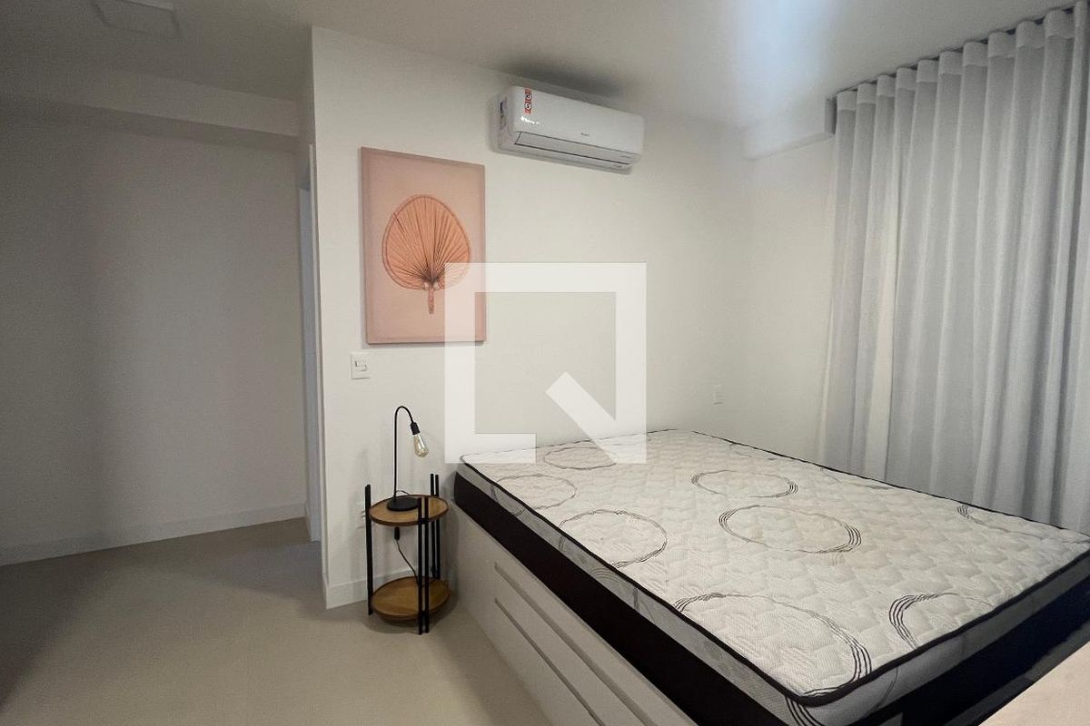 Apartamento à Venda - Bosque, 1 Quarto,  46 m2 em , Campinas - sp | SoloBR