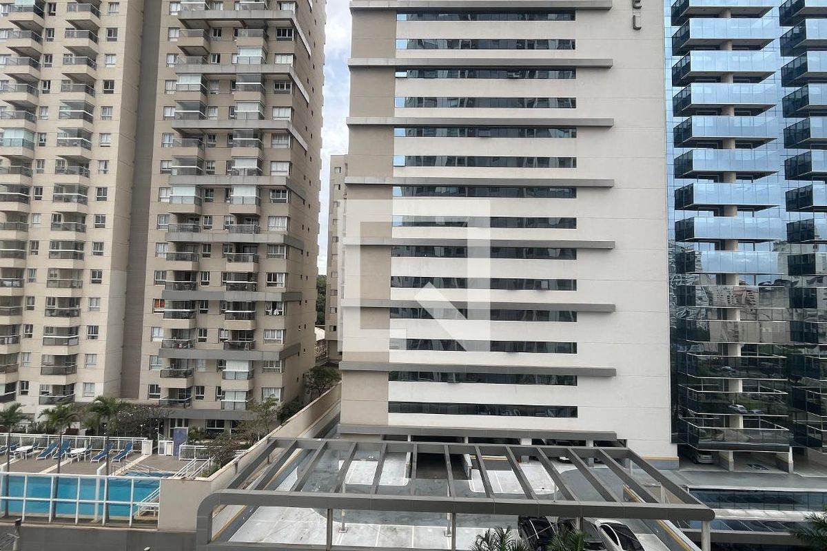 Apartamento à Venda - Bosque, 1 Quarto,  46 m2 em , Campinas - sp | SoloBR