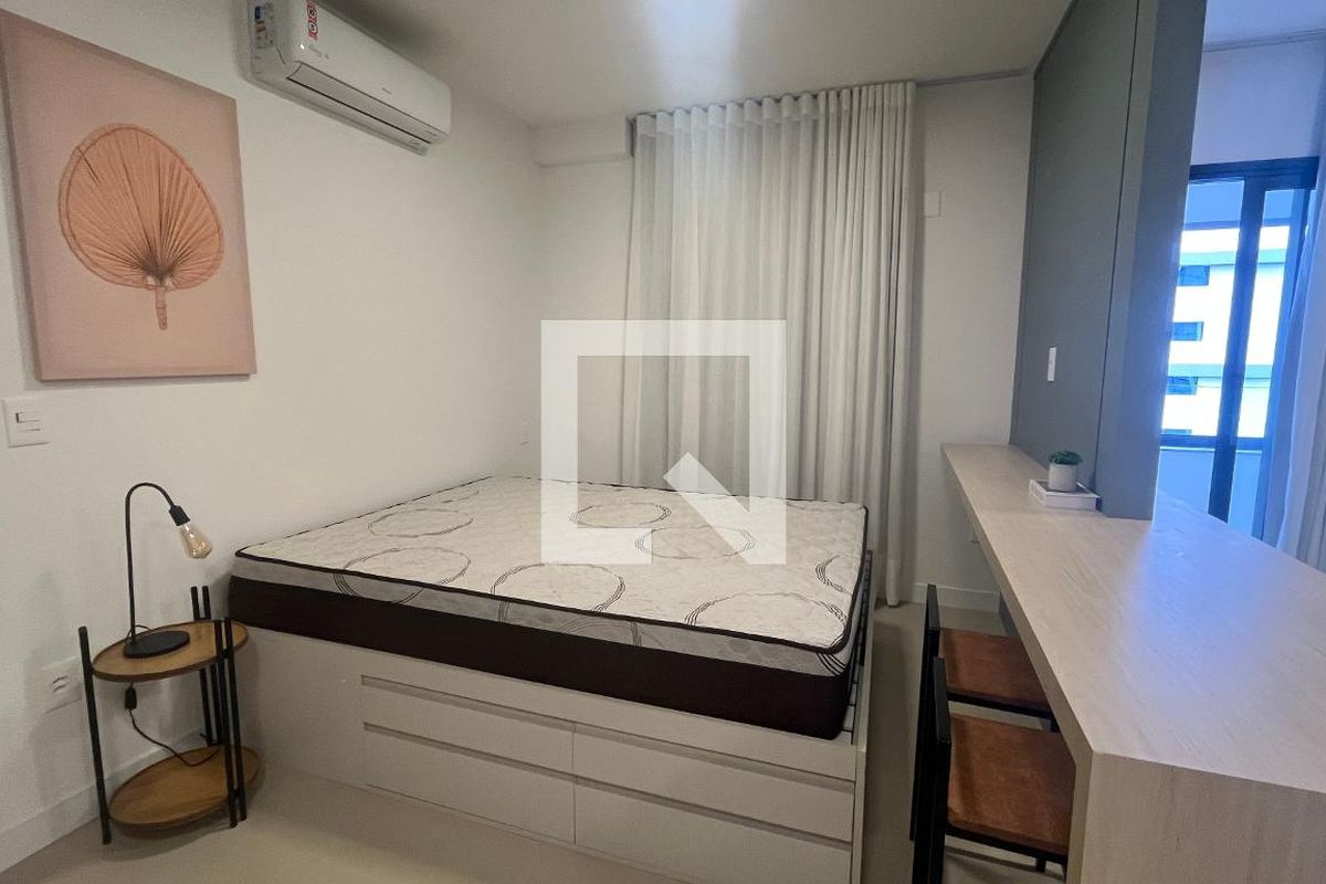 Apartamento à Venda - Bosque, 1 Quarto,  46 m2 em , Campinas - sp | SoloBR