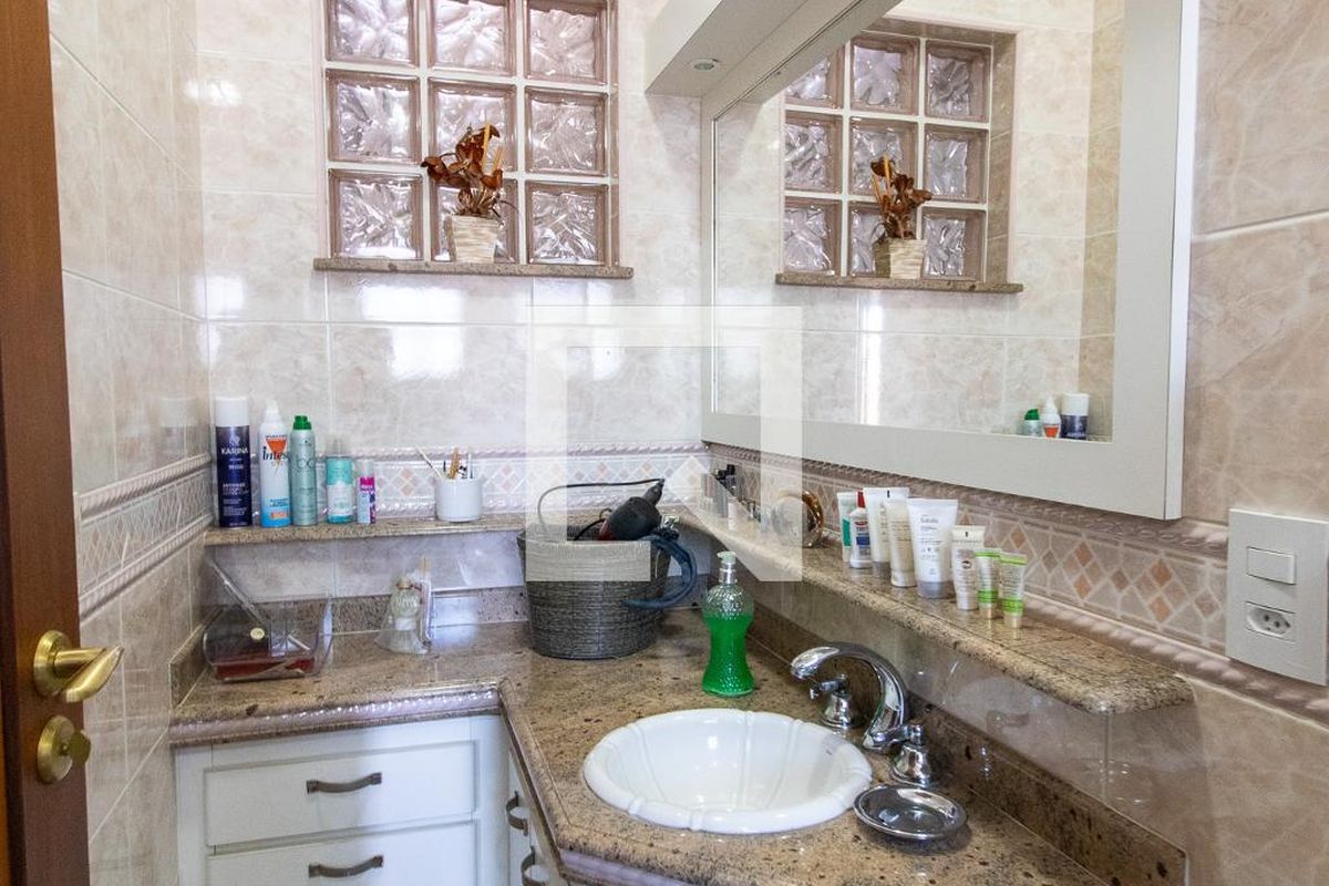 Casa à Venda - Taquaral, 4 Quartos,  430 m2 em , Campinas - sp | SoloBR