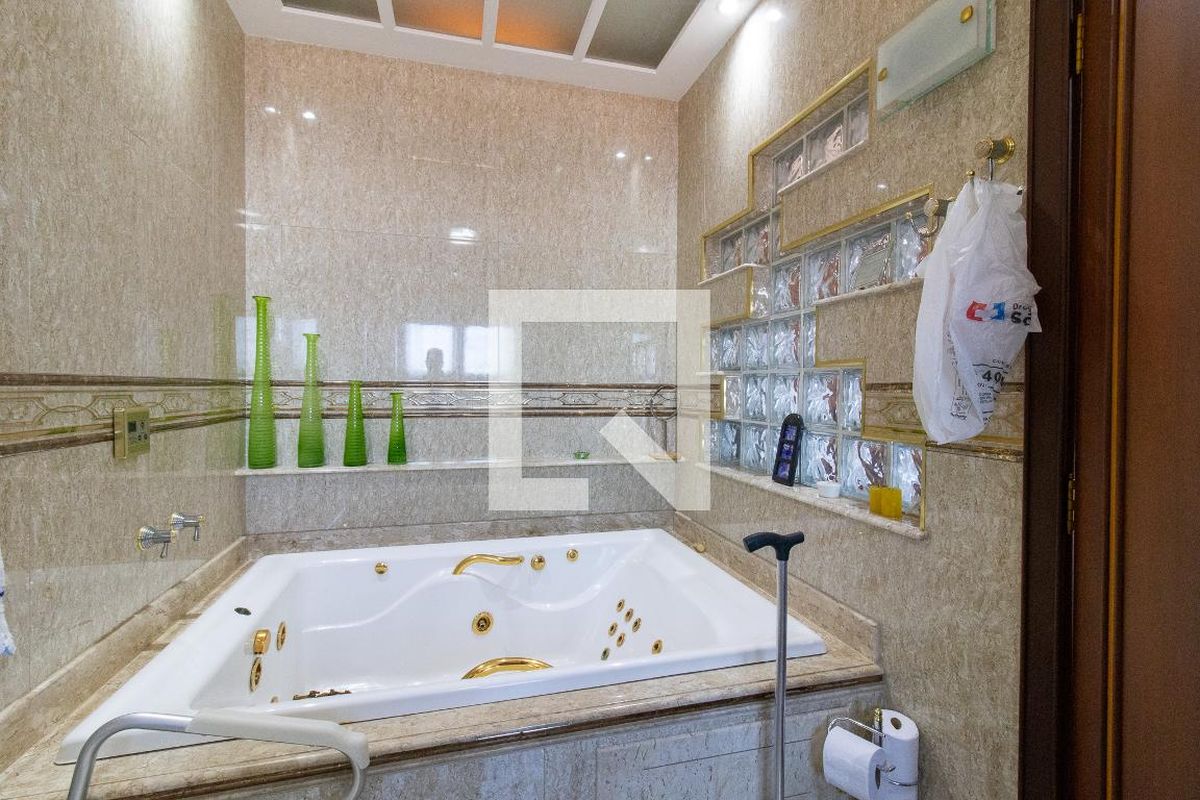 Casa à Venda - Taquaral, 4 Quartos,  430 m2 em , Campinas - sp | SoloBR