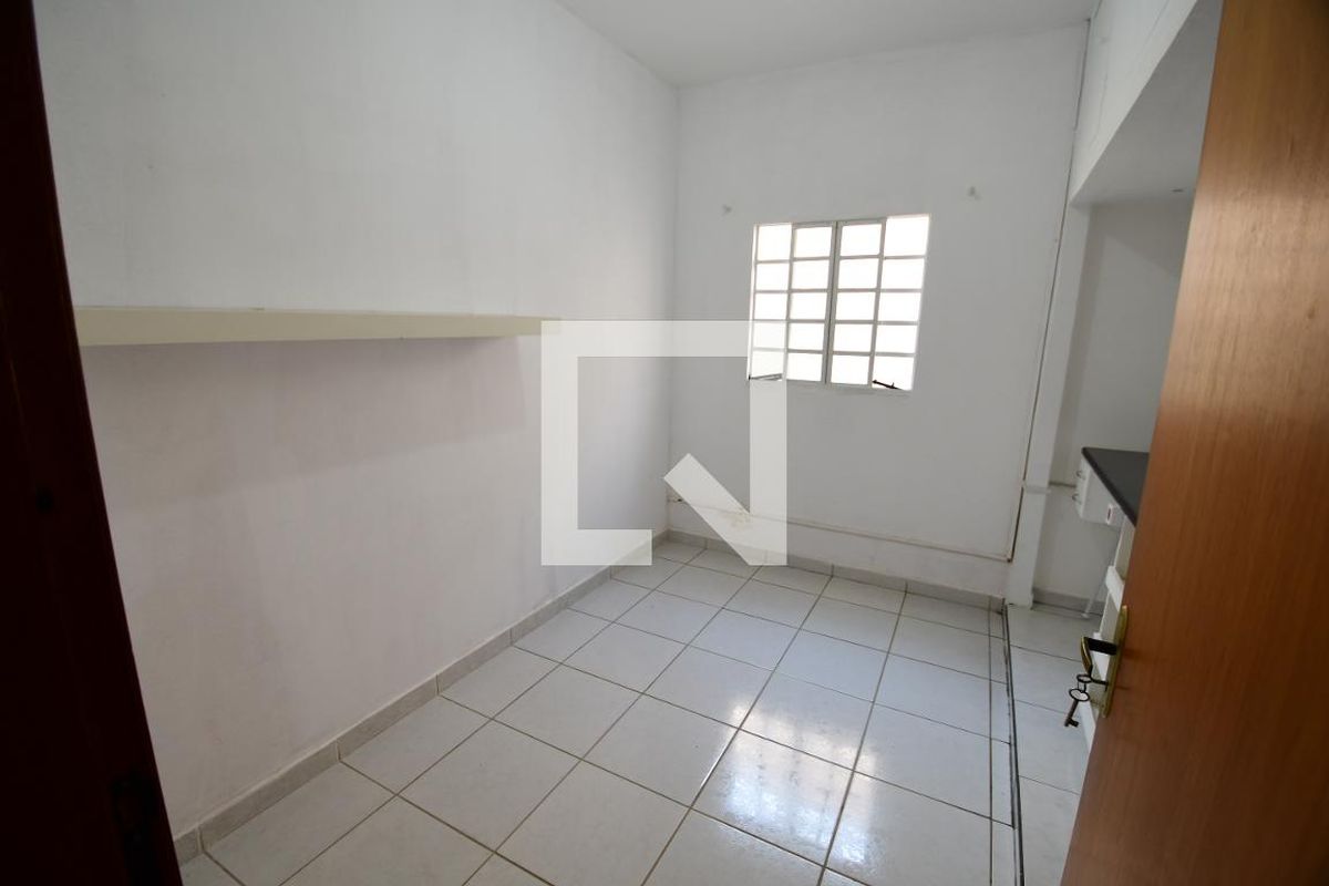Casa à Venda - Taquaral, 3 Quartos,  150 m2 em , Campinas - sp | SoloBR