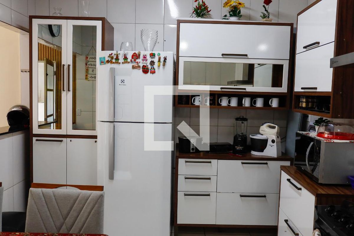 Casa, 4 quartos, 300 m² - Foto 37