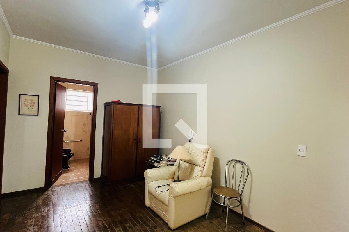 Casa à Venda - Jardim Planalto, 4 Quartos,  263 m2 em , Campinas - sp | SoloBR