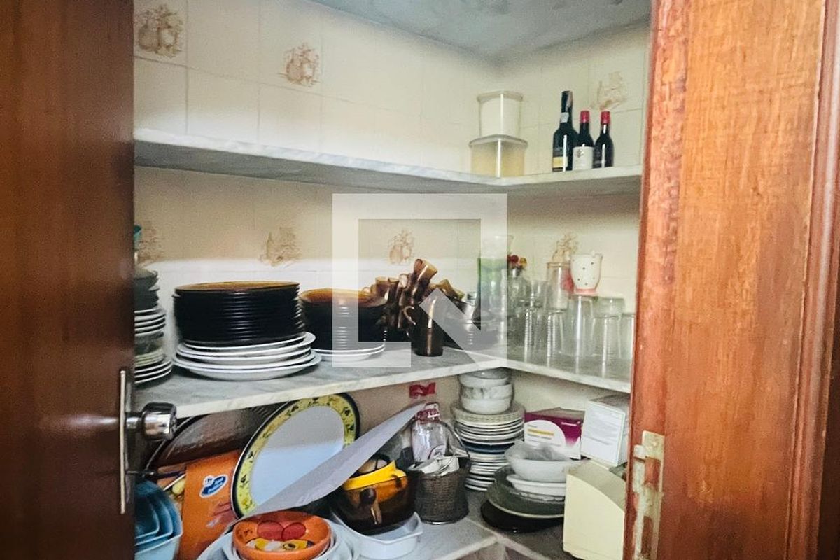 Casa à Venda - Jardim Planalto, 4 Quartos,  263 m2 em , Campinas - sp | SoloBR