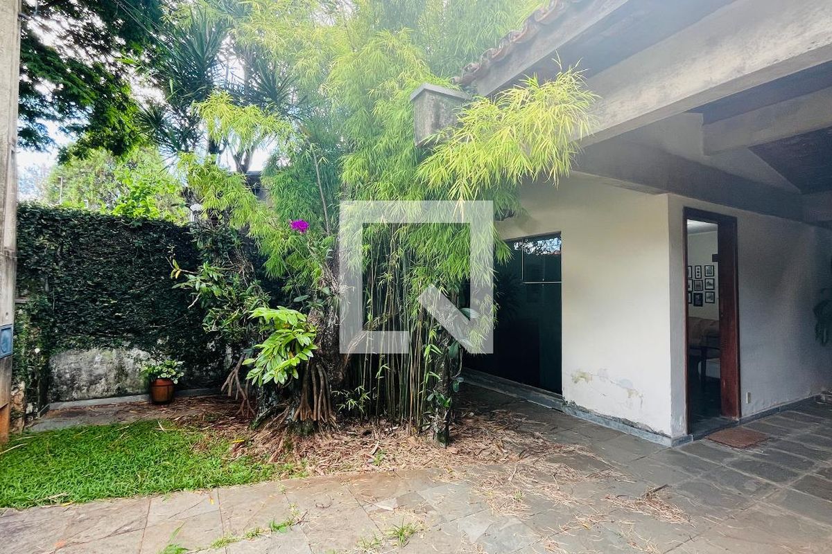 Casa à Venda - Jardim Planalto, 4 Quartos,  263 m2 em , Campinas - sp | SoloBR