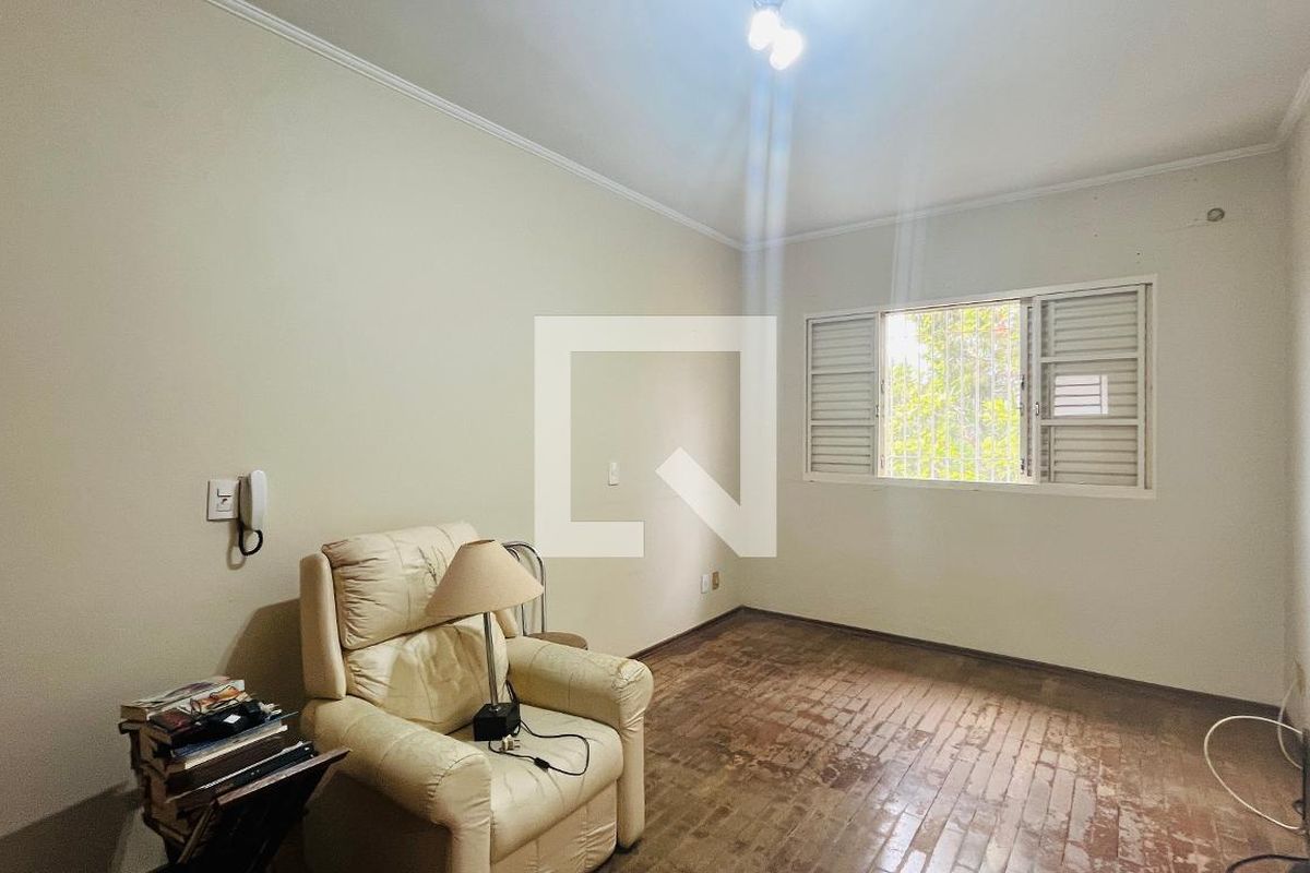 Casa à Venda - Jardim Planalto, 4 Quartos,  263 m2 em , Campinas - sp | SoloBR