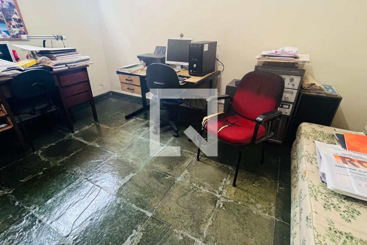 Casa à Venda - Jardim Planalto, 4 Quartos,  263 m2 em , Campinas - sp | SoloBR