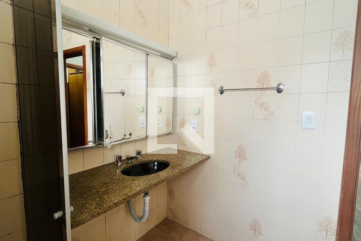 Casa à Venda - Jardim Planalto, 4 Quartos,  263 m2 em , Campinas - sp | SoloBR