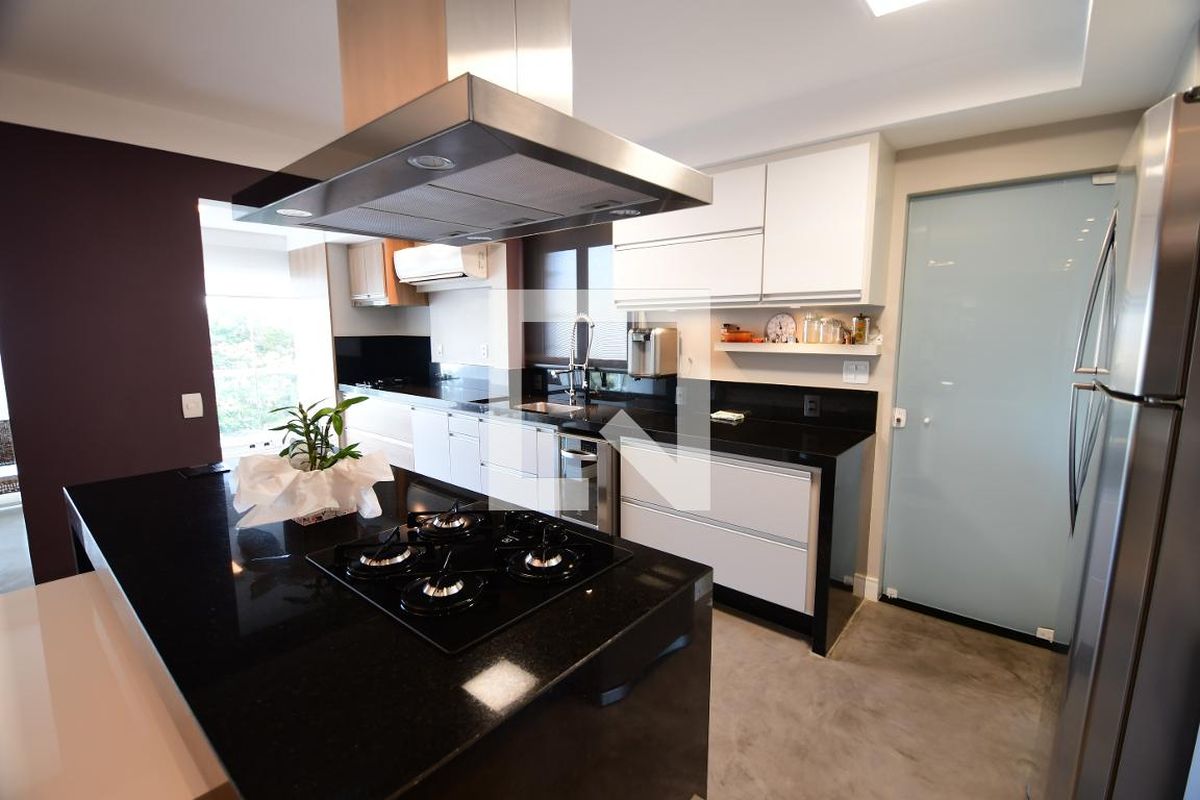 Apartamento à Venda - Mansões Santo Antônio, 3 Quartos,  137 m2 em , Campinas - sp | SoloBR