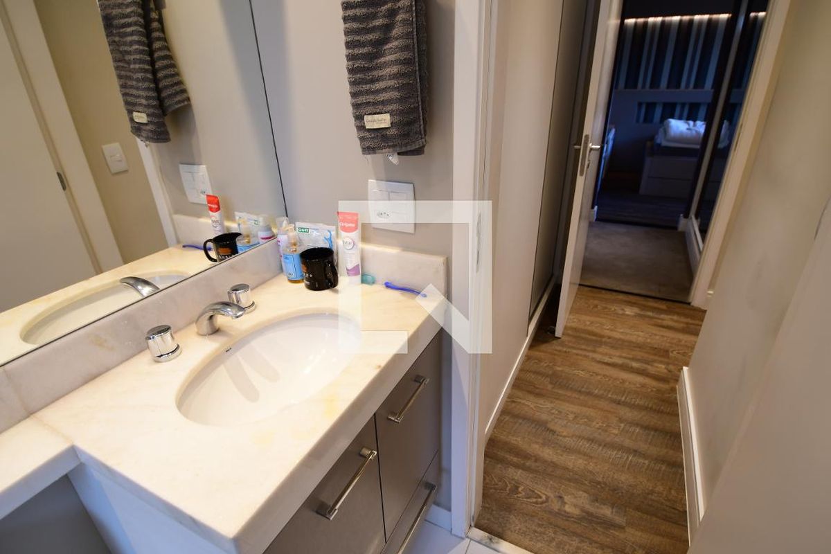 Apartamento à Venda - Mansões Santo Antônio, 3 Quartos,  137 m2 em , Campinas - sp | SoloBR