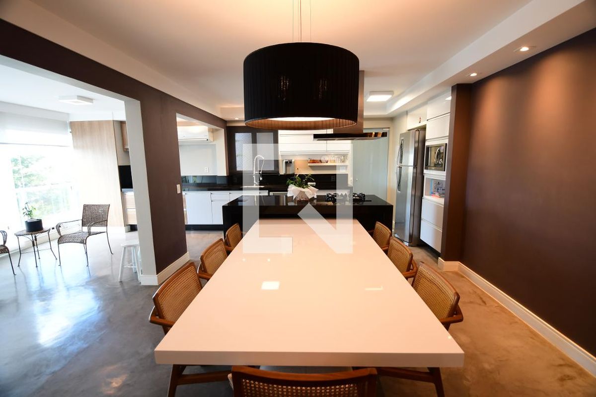 Apartamento à Venda - Mansões Santo Antônio, 3 Quartos,  137 m2 em , Campinas - sp | SoloBR