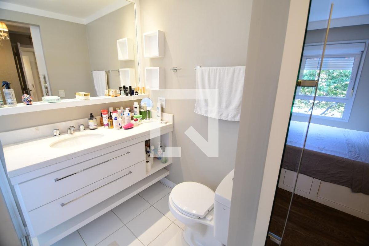 Apartamento à Venda - Mansões Santo Antônio, 3 Quartos,  137 m2 em , Campinas - sp | SoloBR