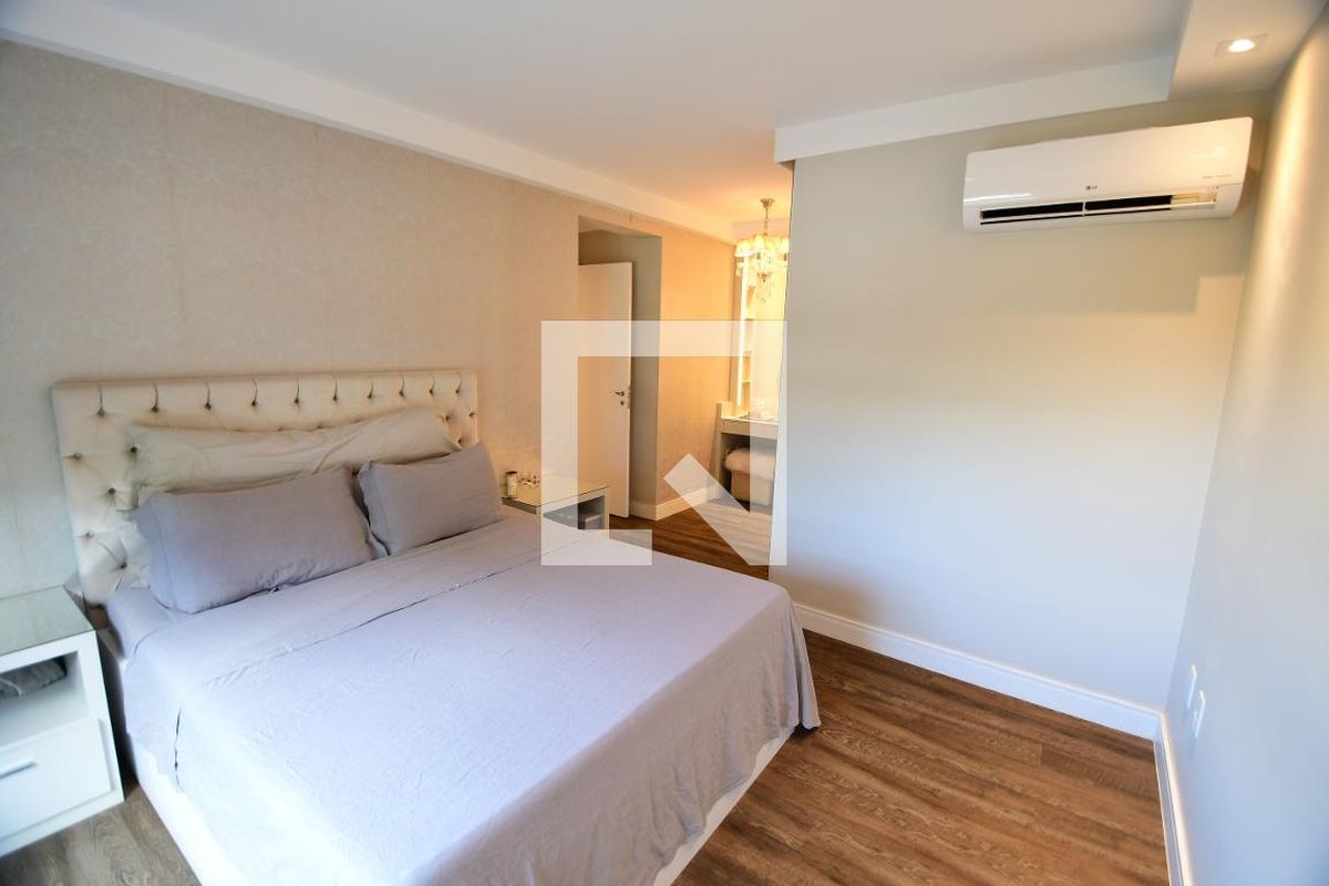 Apartamento à Venda - Mansões Santo Antônio, 3 Quartos,  137 m2 em , Campinas - sp | SoloBR