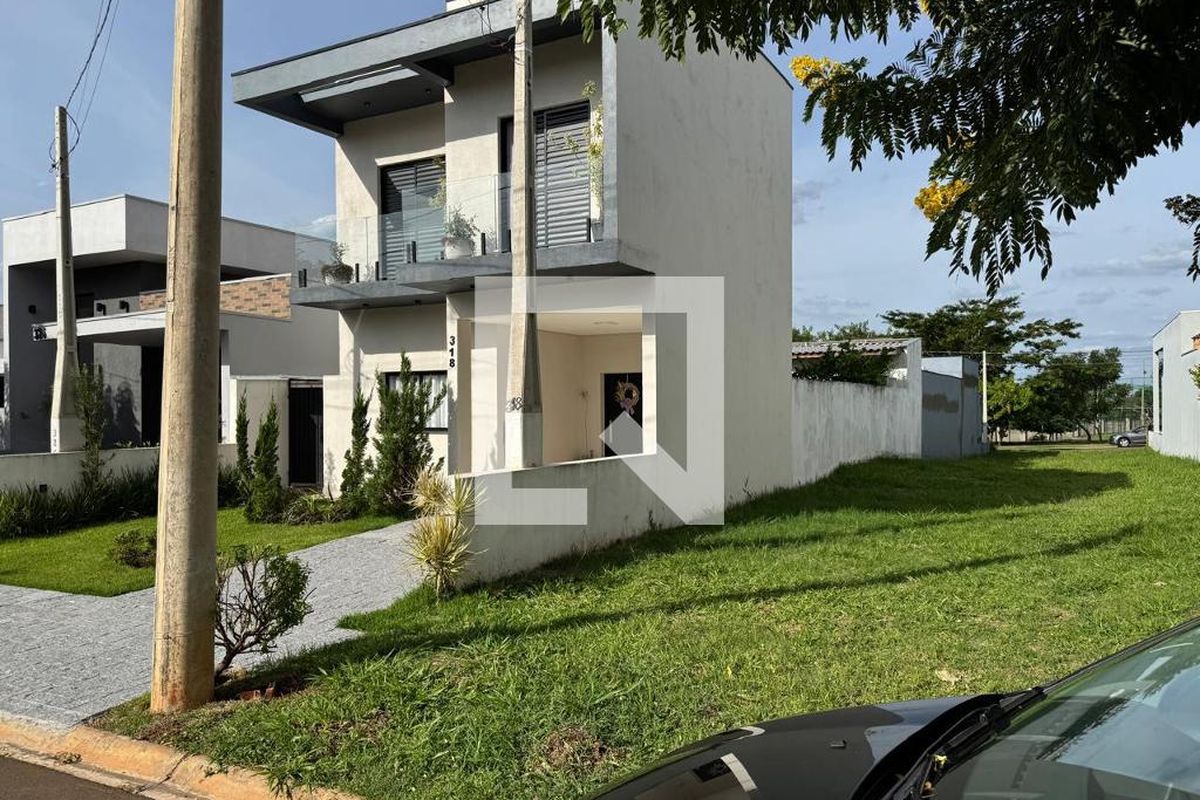 Casa à Venda - Lot. Alphaville Campinas, 3 Quartos,  140 m2 em , Campinas - sp | SoloBR