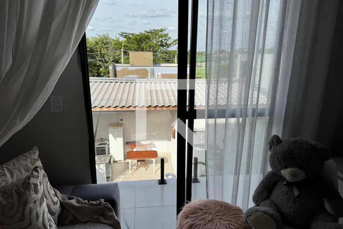 Casa à Venda - Lot. Alphaville Campinas, 3 Quartos,  140 m2 em , Campinas - sp | SoloBR