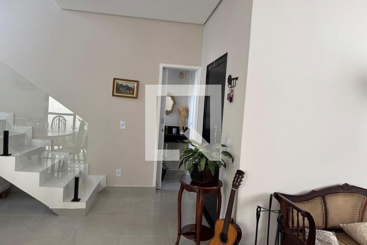 Casa à Venda - Lot. Alphaville Campinas, 3 Quartos,  140 m2 em , Campinas - sp | SoloBR