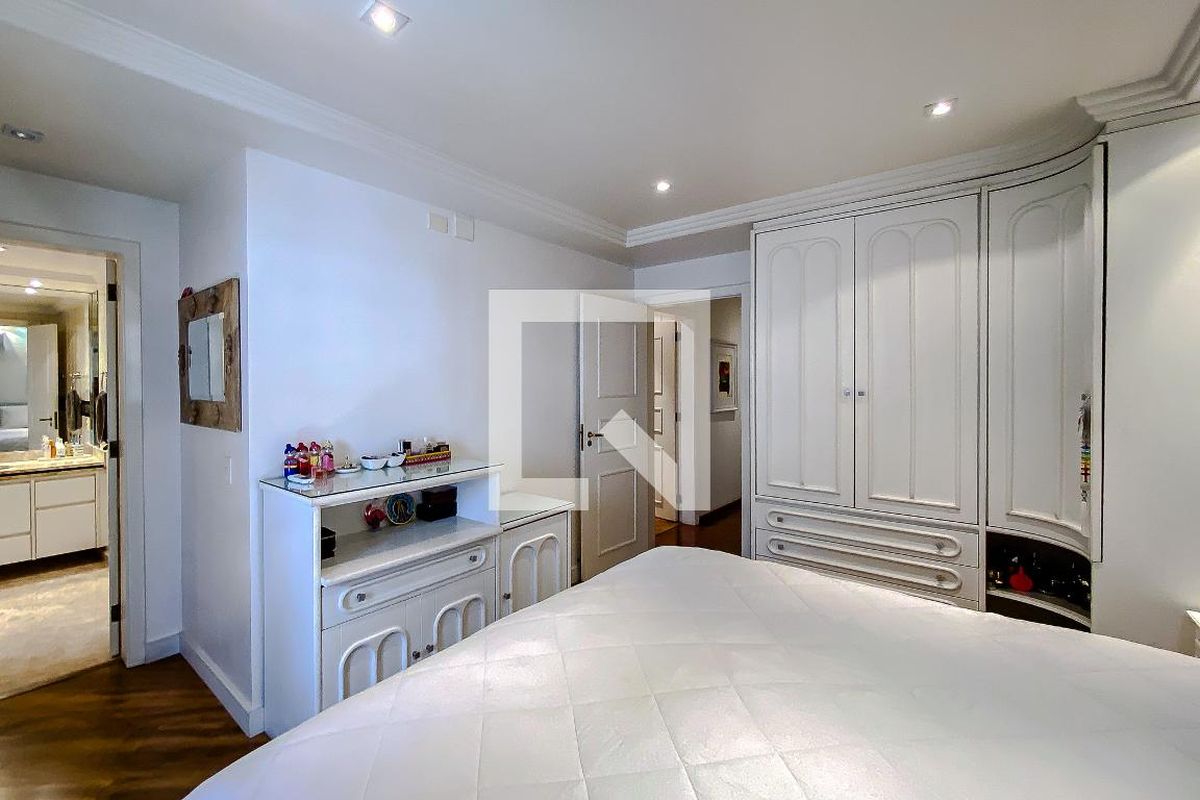 Apartamento, 3 quartos, 196 m² - Foto 49