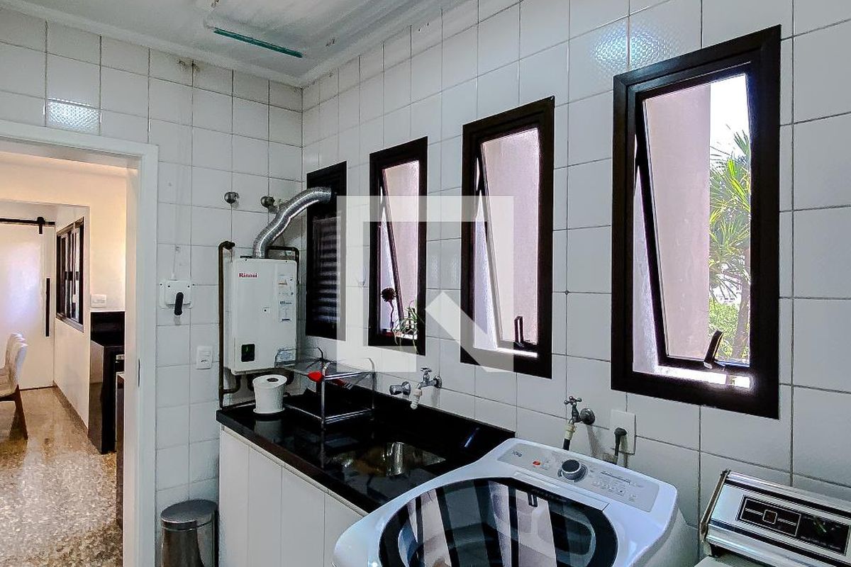 Apartamento, 3 quartos, 196 m² - Foto 71