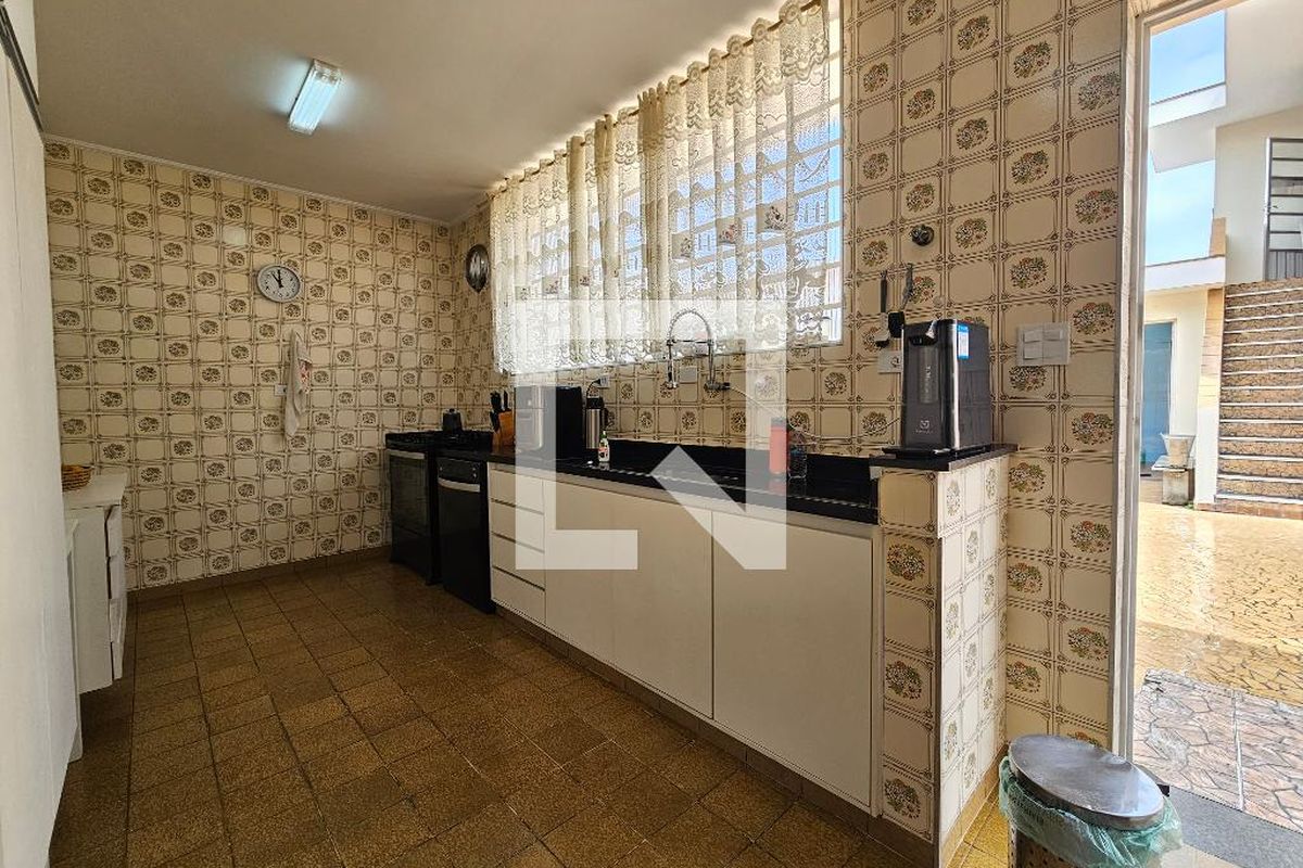 Casa, 5 quartos, 300 m² - Foto 65