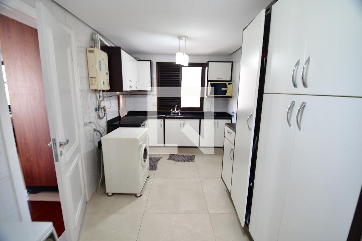 Apartamento à Venda - Cambuí, 3 Quartos,  240 m2 em , Campinas - sp | SoloBR