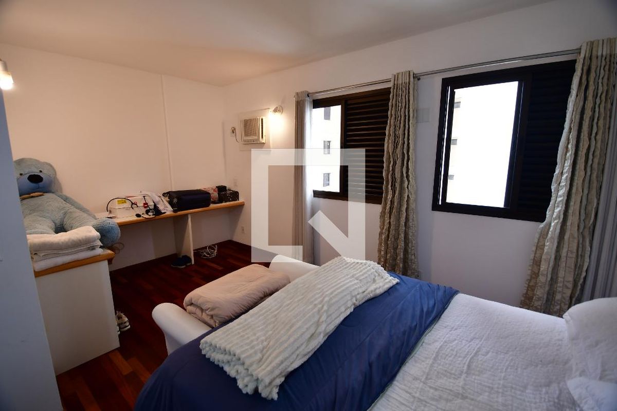 Apartamento à Venda - Cambuí, 3 Quartos,  240 m2 em , Campinas - sp | SoloBR