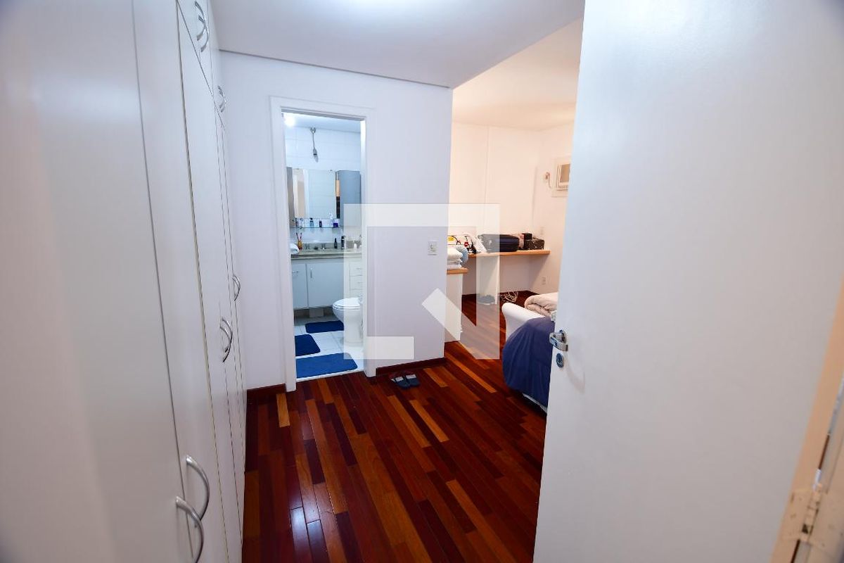 Apartamento à Venda - Cambuí, 3 Quartos,  240 m2 em , Campinas - sp | SoloBR