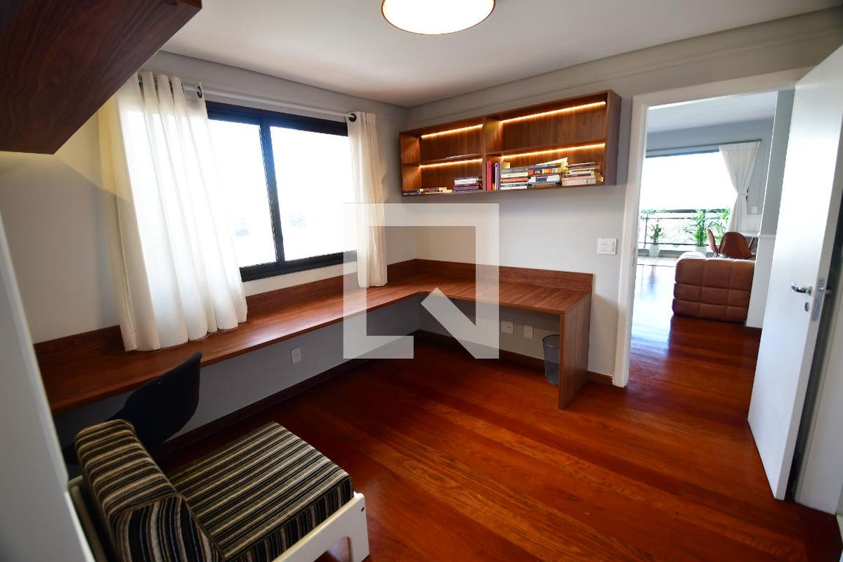Apartamento à Venda - Cambuí, 3 Quartos,  240 m2 em , Campinas - sp | SoloBR