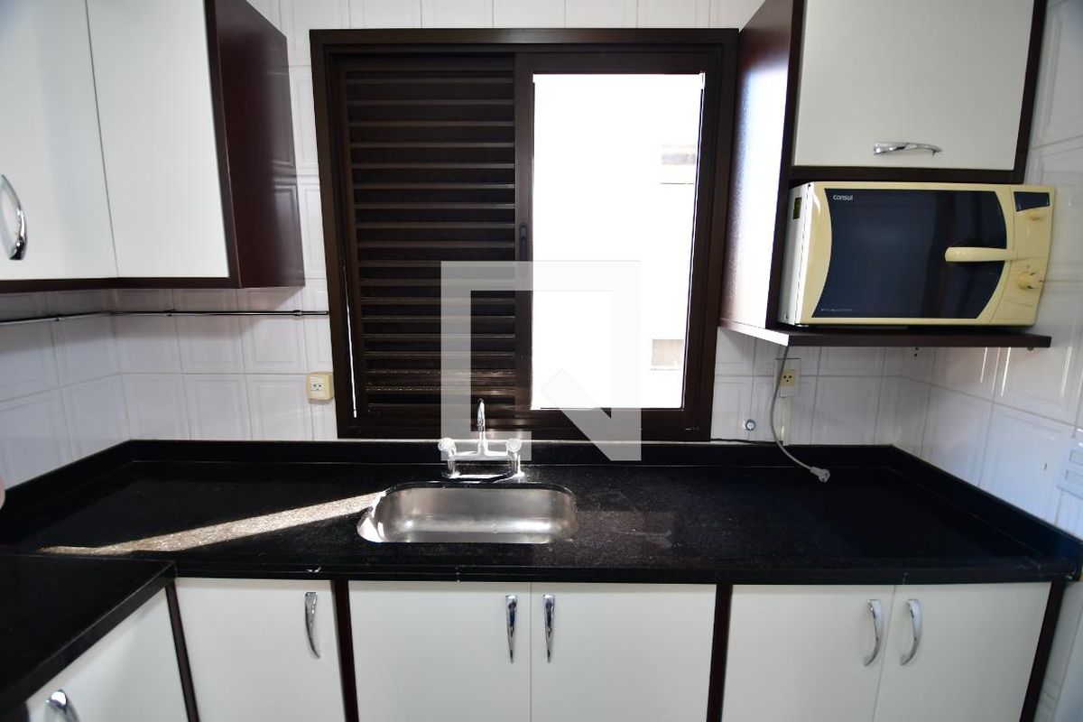 Apartamento à Venda - Cambuí, 3 Quartos,  240 m2 em , Campinas - sp | SoloBR