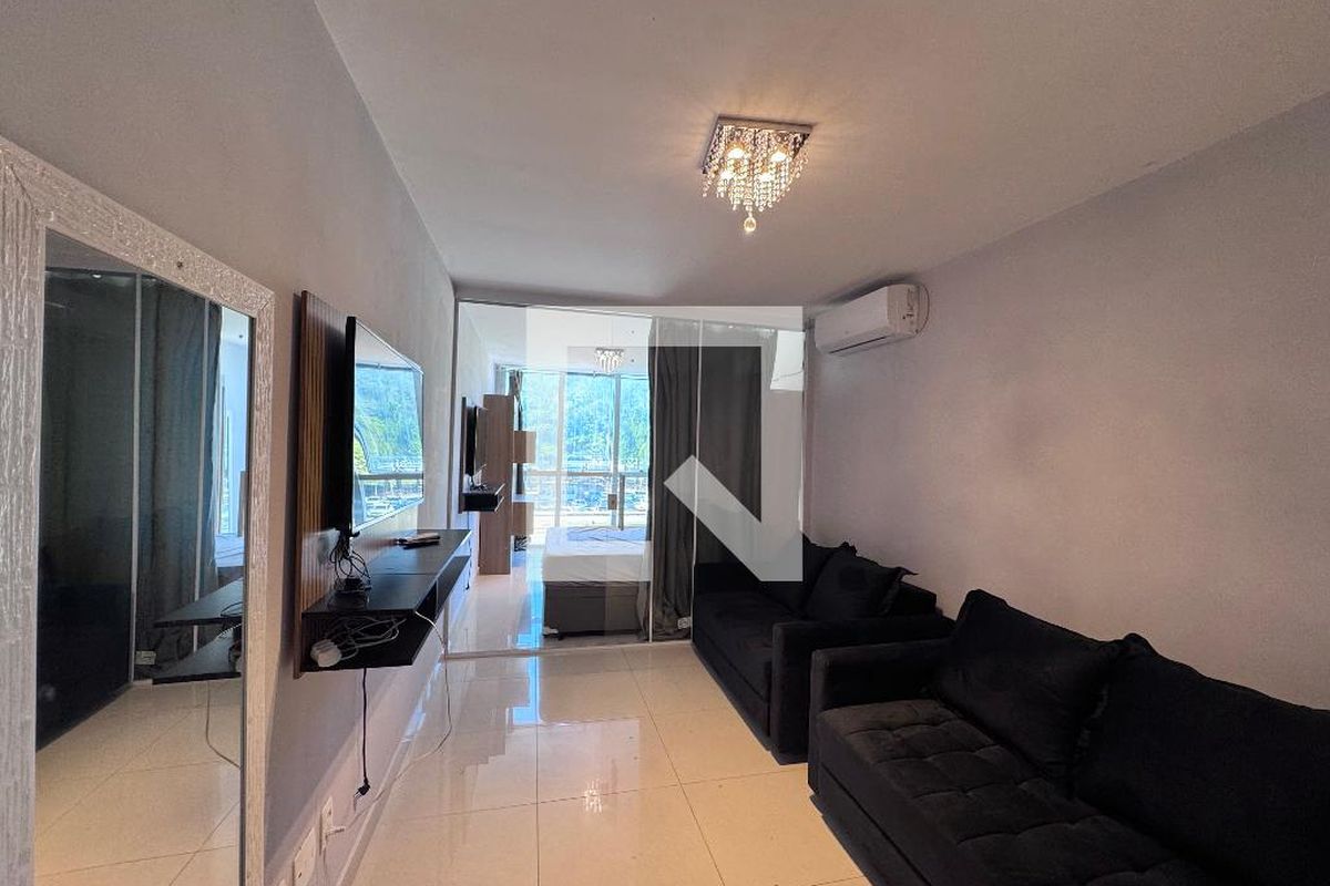 Apartamento, 1 quarto, 32 m² - Foto 1