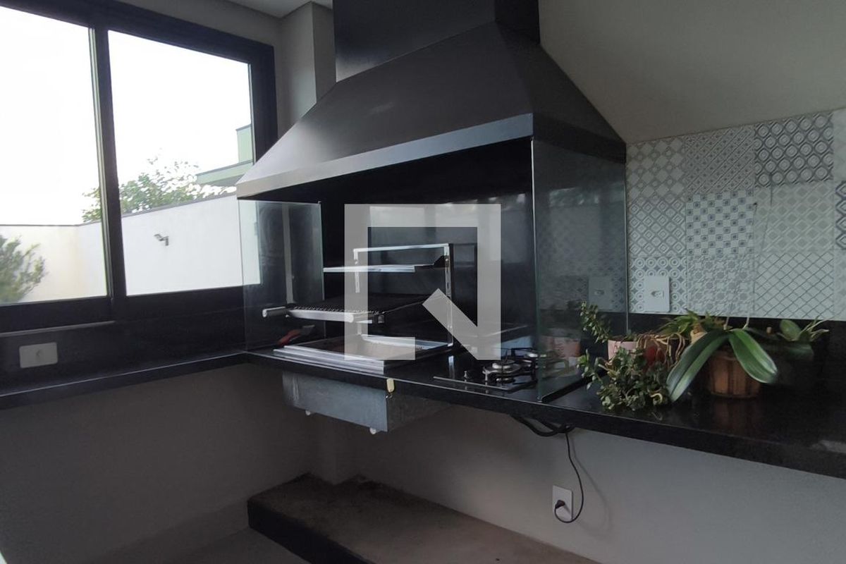 Casa à Venda - Swiss Park, 3 Quartos,  240 m2 em , Campinas - sp | SoloBR