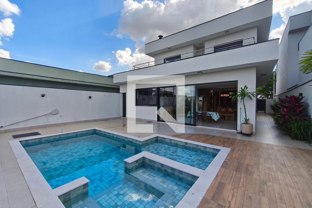 Casa à Venda - Swiss Park, 3 Quartos,  240 m2 em , Campinas - sp | SoloBR